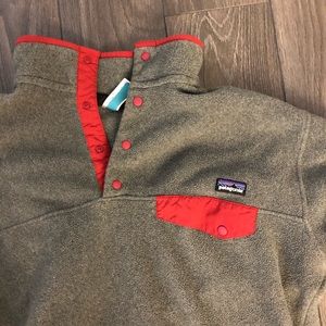 Patagonia Signature Pull Over